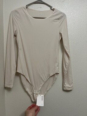 Super soft Neutral Cream Long Sleeve Bodysuit